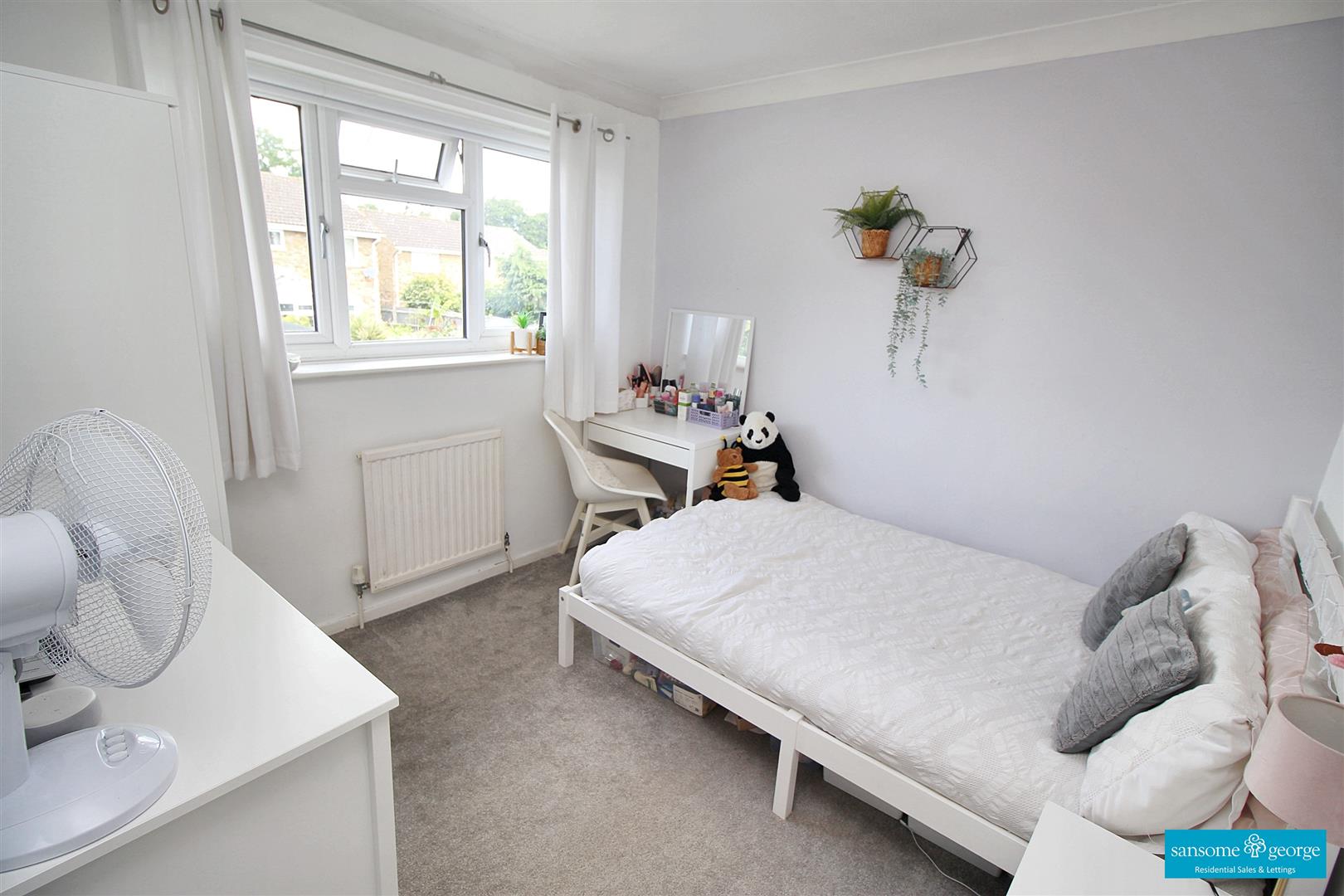 Lucey Close, Tilehurst, Reading